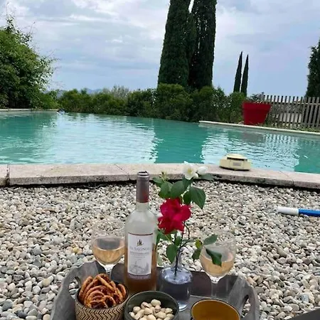 A Flanc De Colline Villa