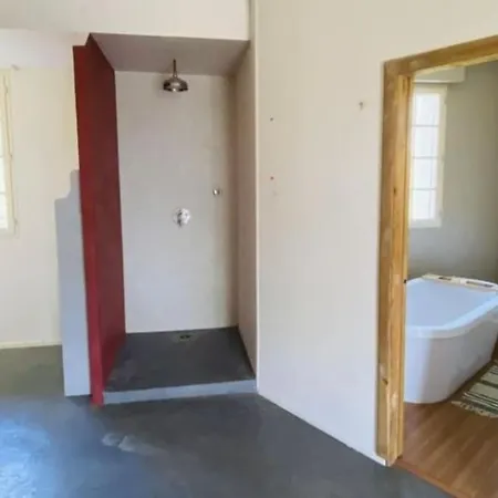 فيلة A Flanc De Colline سانت-أمبروا