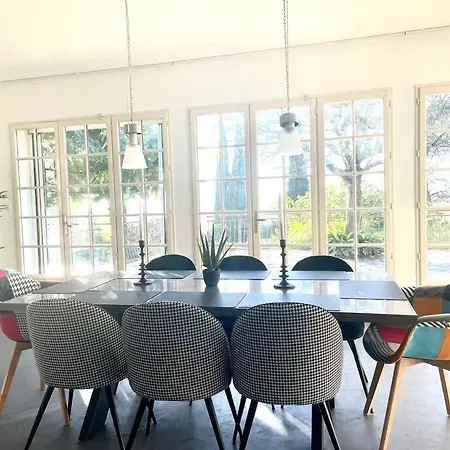 A Flanc De Colline Villa