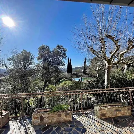 A Flanc De Colline *