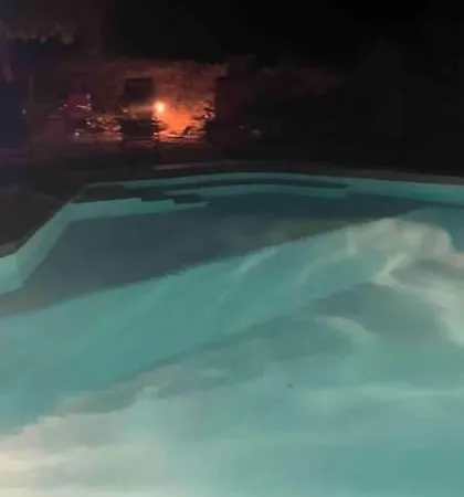 A Flanc De Colline فيلة *